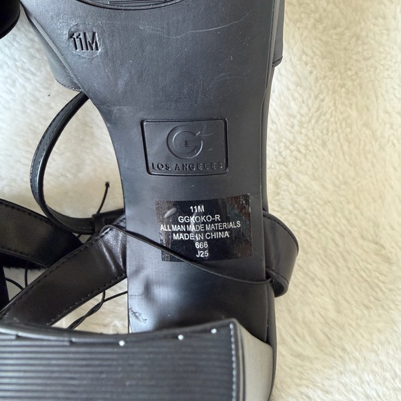 GBG Los Angeles Black Platform Heels - Picture 10 of 13